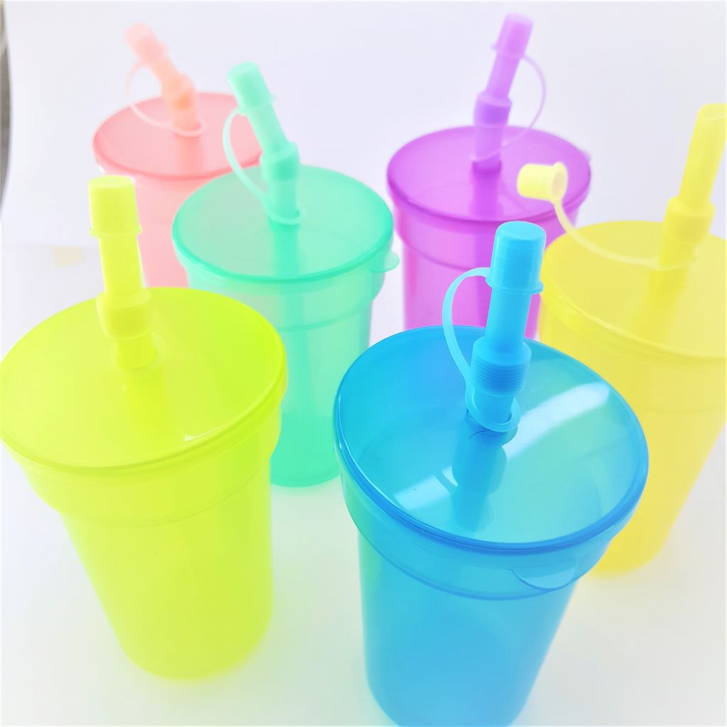 Plastic Cups with Straw S-00075