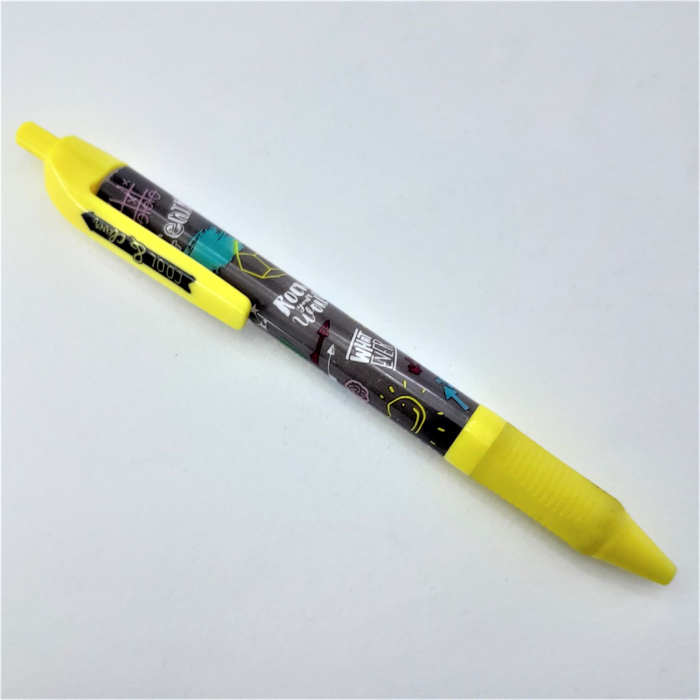 Pen with pull-out notepad